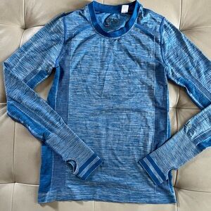 NWOT Stio seamless basis tech base layer
